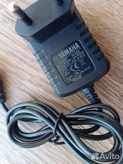 Блок питания для синтезатора Yamaha PSR-E373