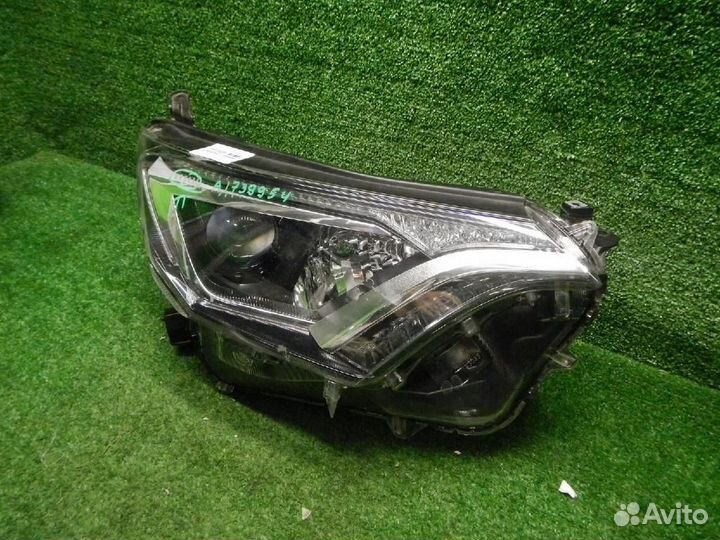 Фара правая Toyota RAV4
