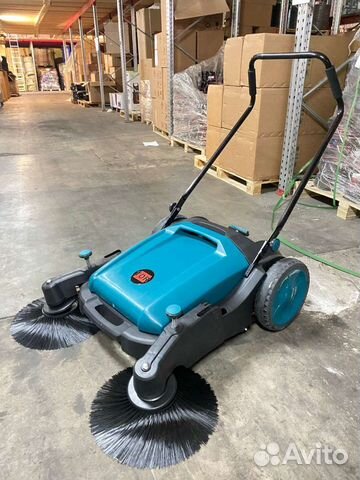 Подметальная машина для уборки помещений