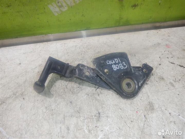 Ручка открывания капота Ауди 80 90 Б3