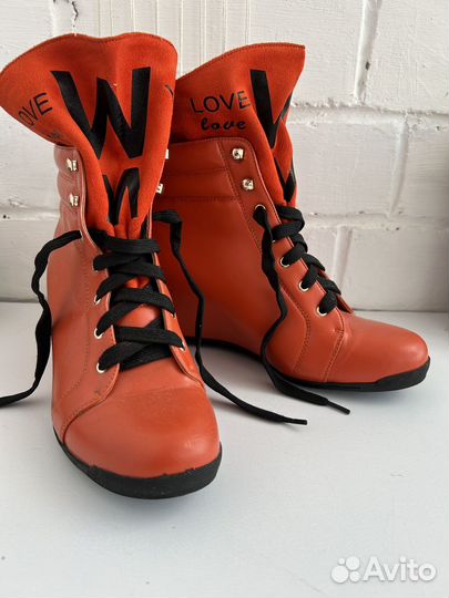 Ботинки женские