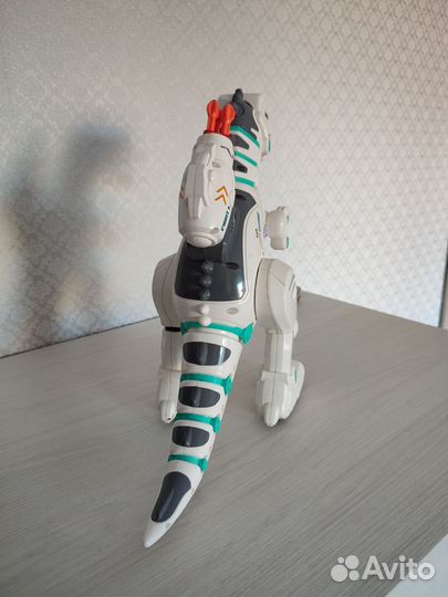 Игрушка робот динозавр