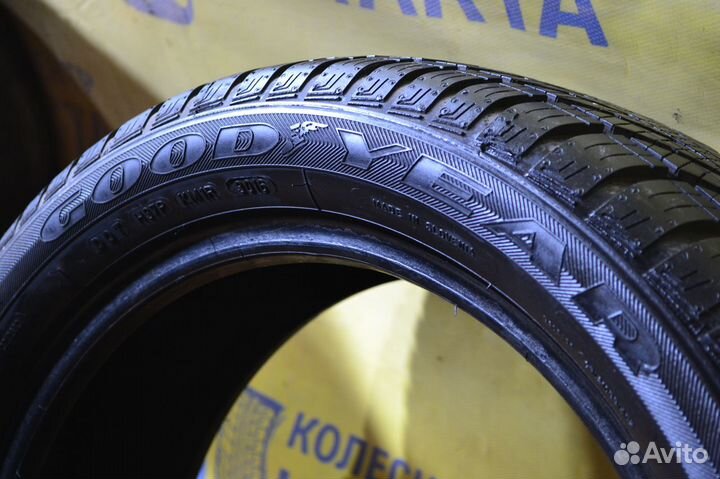 Goodyear Vector 4Seasons 205/50 R17