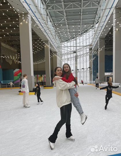 Тренер по фигурному катанию