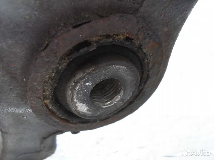 Рычаг передний левый нижний Dodge Durango 3 WD 680