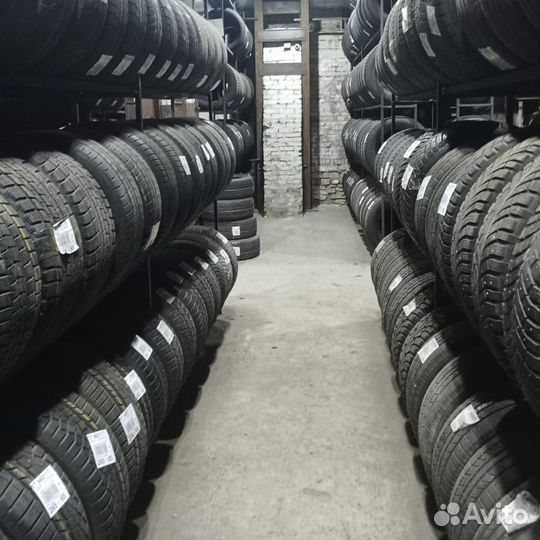 Nokian Tyres WR SUV 4 235/50 R19 99V