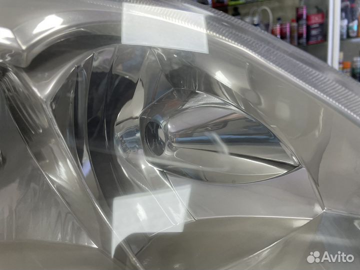 Фара передняя правая corolla 120 хэтчбек