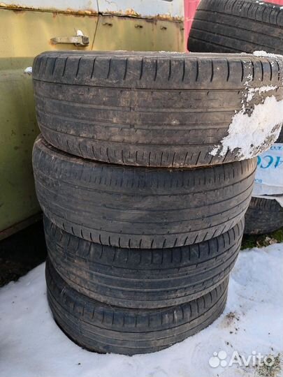 Continental CH 90 SuperContact 235/55 R19 96