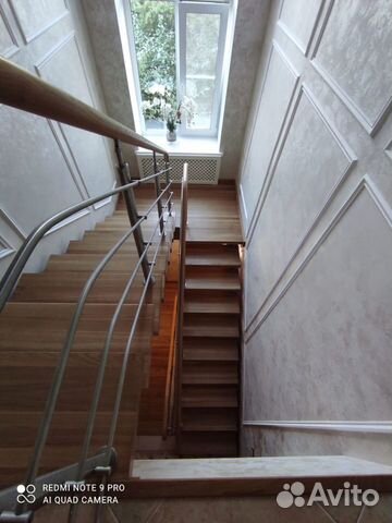 Деревянная лестница в дом на заказ в ваш дом