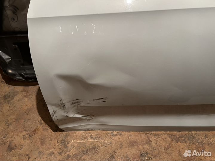 Дверь и крыло на Фольксваген поло 2022 год