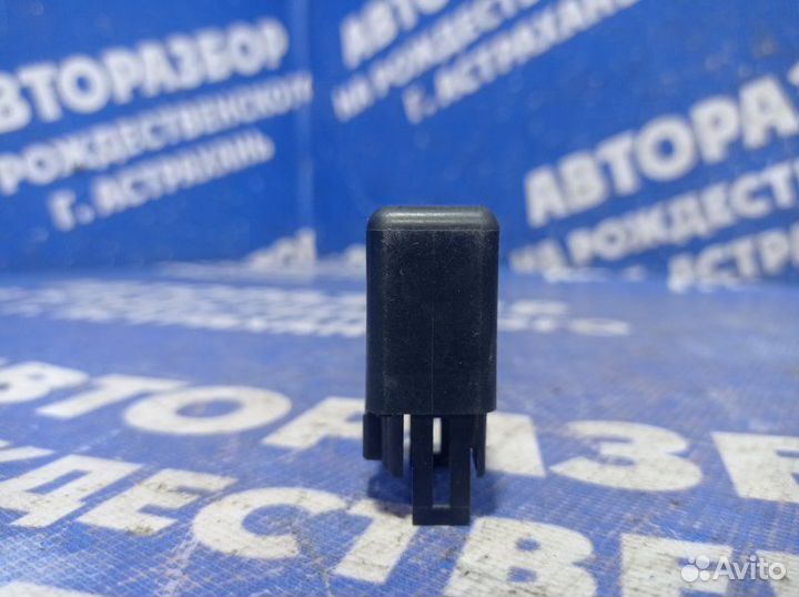 Реле Mitsubishi Pajero 2 внедорожник 4M40 1998