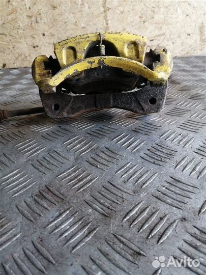 Суппорт тормозной передний правый Chevrolet
