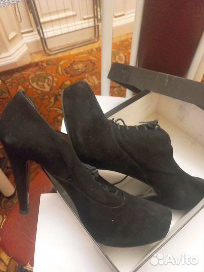 Обувь женская 42