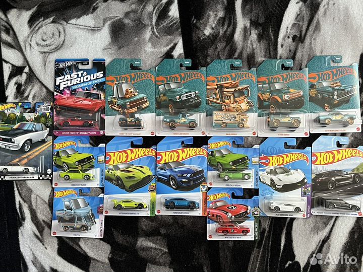Hot wheels premium sth