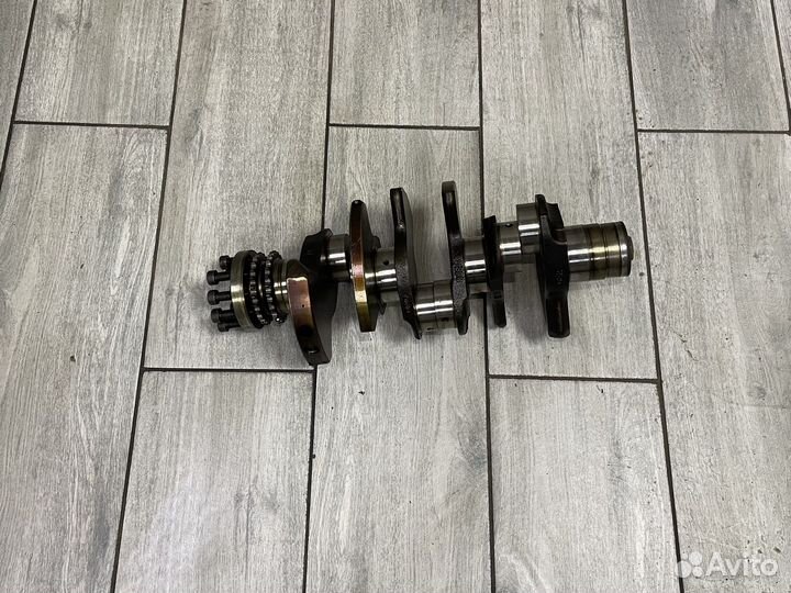 Коленвал AUK BKH BYU CAL Ауди А4 Б7 А6 С6 Q5 8R