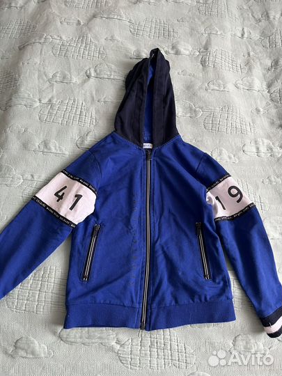 Кофта с капюшоном на мальчика