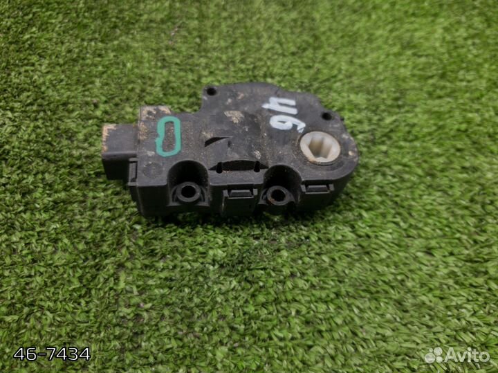 Сервопривод заслонки печки BMW E91 (E90)