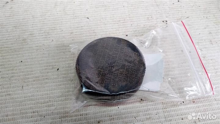 Крышка бачка тормозного цилиндра Mazda 626 GE 92