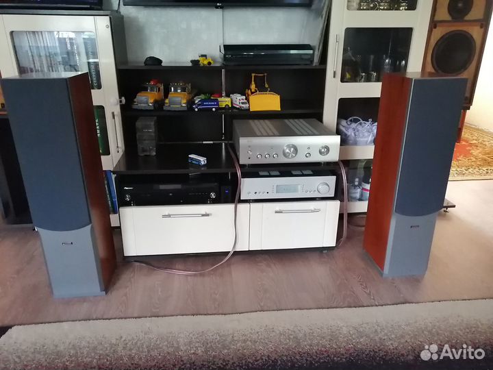 Hi Fi напольная акустика Dynaudio Audience 62