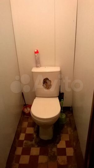 Комната 11 м² в 5-к., 4/5 эт.