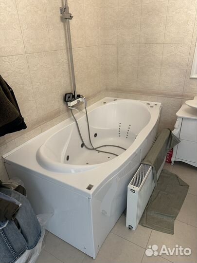 Ванна акриловая