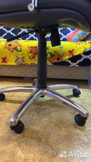 Директорское кресло