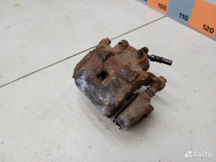 Суппорт передний левый Nissan Teana J31 2.3 2007