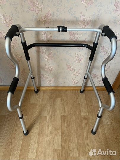 Инвалидные ходунки