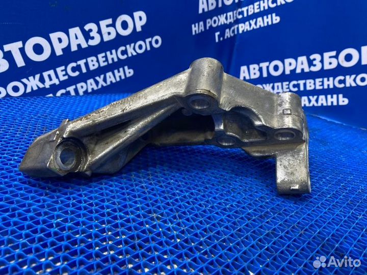 Кронштейн Ford Explorer внедорожник KX BDA 2013