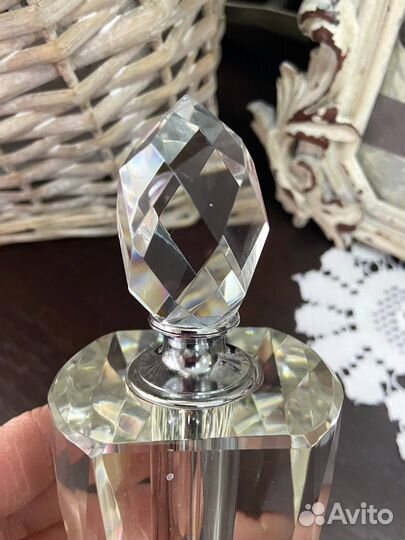 Роскошный флакон от Moser