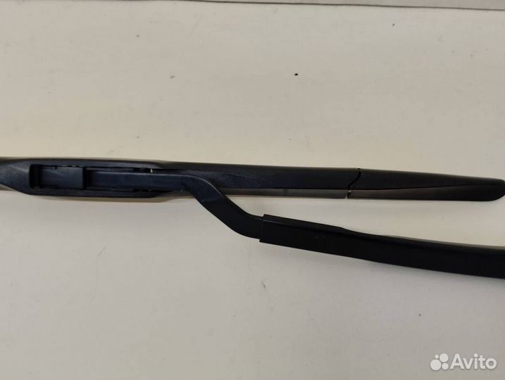 Поводок стеклоочистителя передний правый Kia Optim