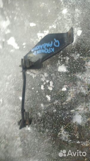 Кронштейн радиатора вариатора Nissan Qashqai J10