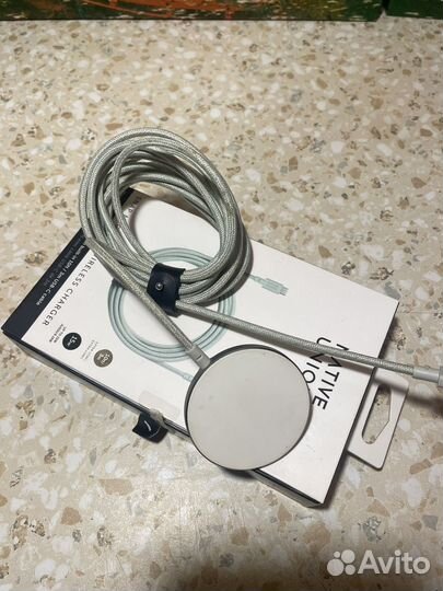 Беспроводная зарядка для iPhone