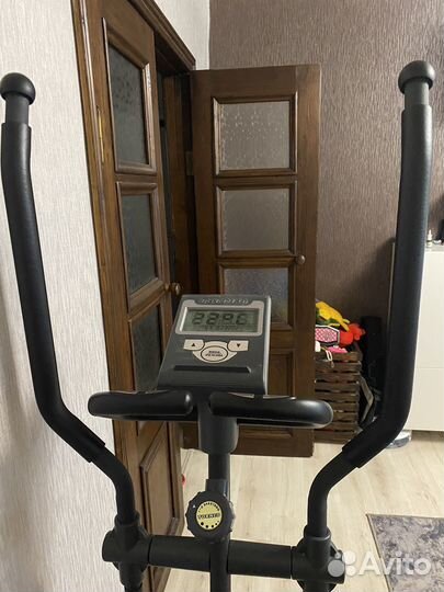 Эллиптический тренажер torneo