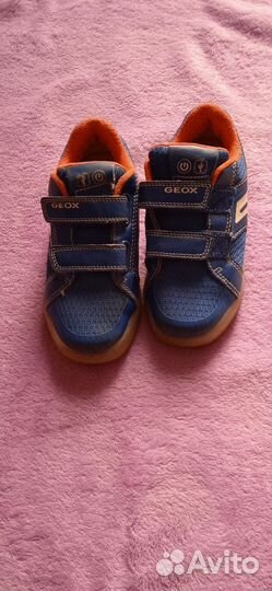 Кроссовки детские