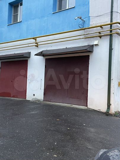 Гараж, > 30 м²