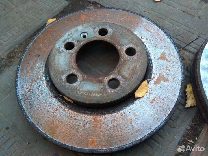 Диски тормозные передние Volkswagen Polo