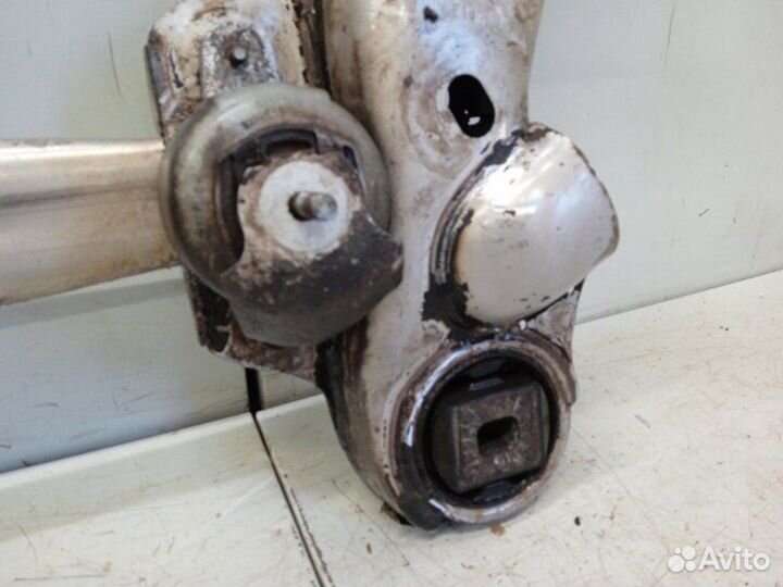 Балка подмоторная Audi A8 D3 4.2 2003