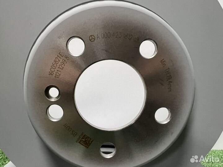 Диски тормозные Mercedes-Benz A0004231812
