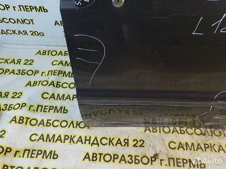 Дверь передняя правая Nissan Serena 1992-2001