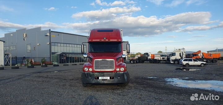 Freightliner Century с полуприцепом, 2000