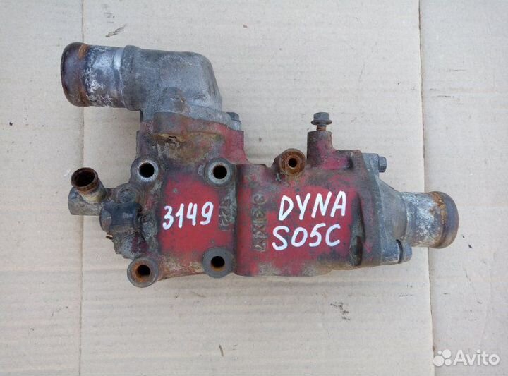 Корпус термостата Toyota Dyna XZU412 S05C 2001