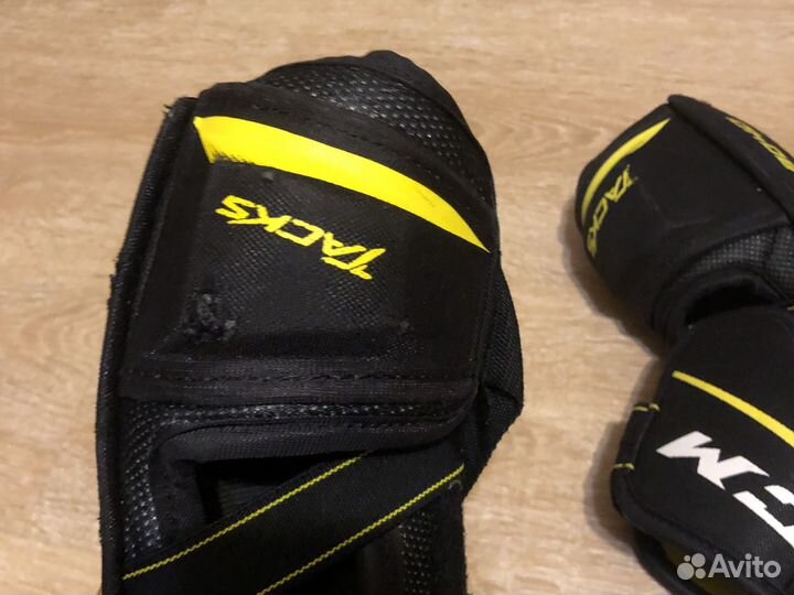 Налокотники хоккейные CCM Tacks 9040 Sr