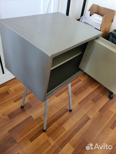 Сейф металлический