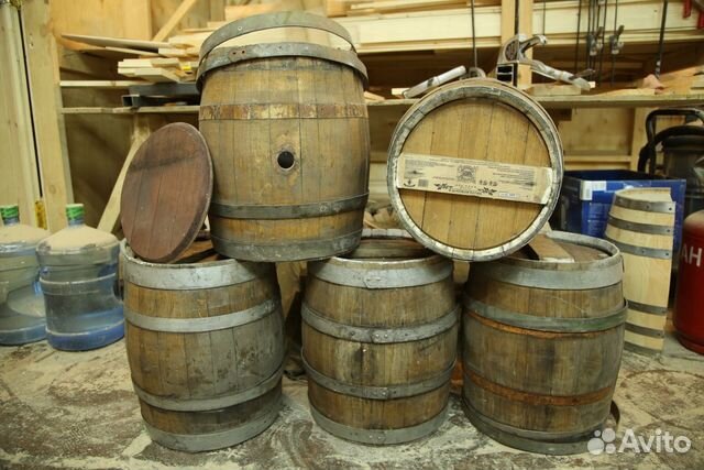 Бочки и кадки, деревянные, старинные. Дубовые