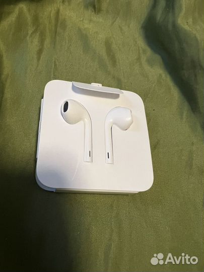 Наушники earpods
