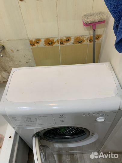 Стиральная машина indesit