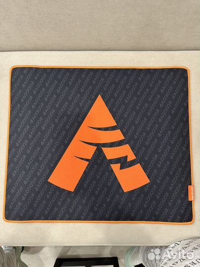 Игровой коврик для мыши