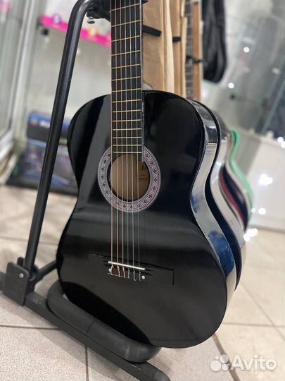 Классическая акустическая гитара новая