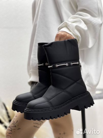 Дутики женские зимние